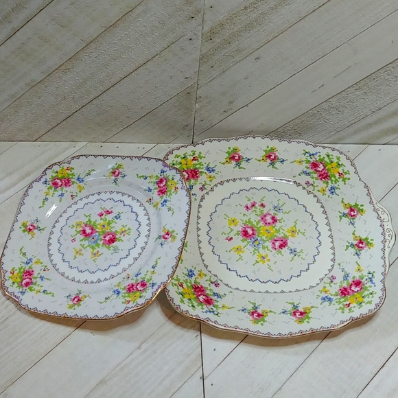 2 Pcs. Royal Albert Petit Point Needlepoint Print Bone China England - Picture 3 of 6